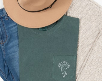 Comfort Colors Pocket Shirt | Leaf Tee