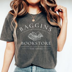 Comfort Colors | Baggins Bookstore Shirt