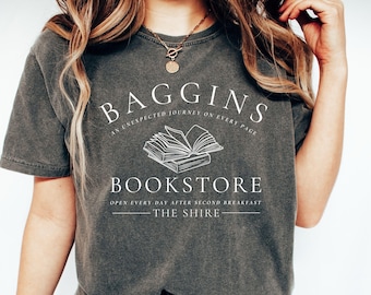Comfort Colors | Baggins Bookstore Shirt