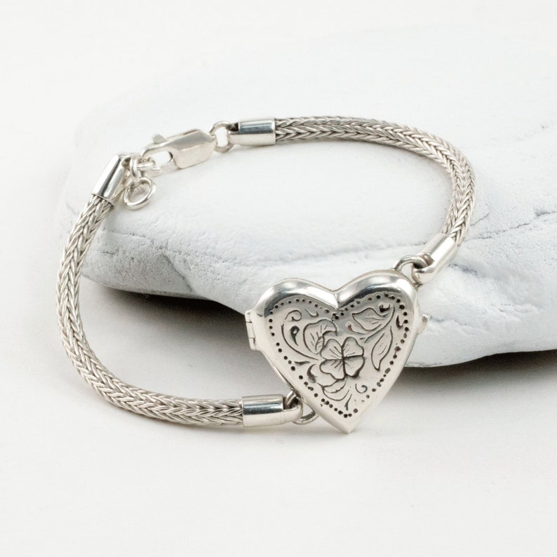 NEW ARRIVAL - Sterling shops Silver Heart Locket Bracelet