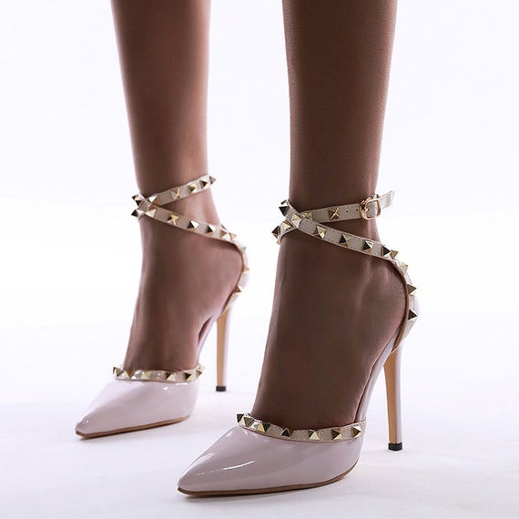 El zapato de novia con clavos de fresa y crema Etsy Espa a