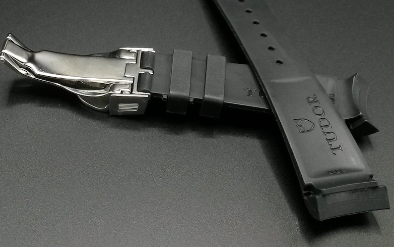 Tudor 20mm 22mm cinturino per orologio in gomma curva nera impermeabile nera Bay con chiusura deployante pieghevole in acciaio inossidabile immagine 5