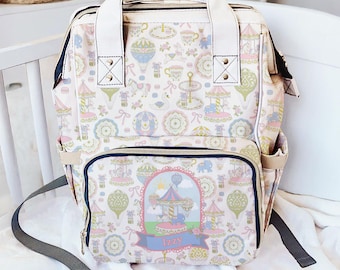Borsa fasciatoio personalizzata a tema fiabesco, zainetto per neonati con giostra personalizzata, borsa fasciatoio con nome del bambino, regalo rosa per la cameretta, zainetto per baby shower