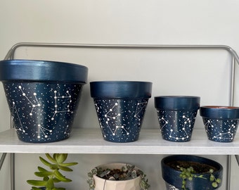 Constellation Pot in Midnight Blue, metallic