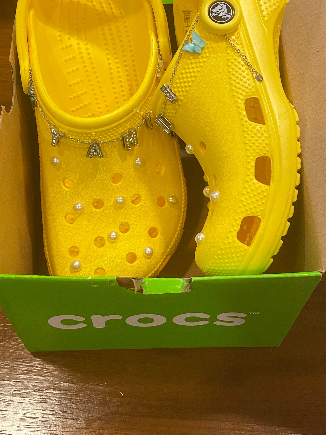 custom crocs with name