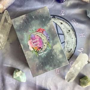 Le jeu Oracle botanique céleste, 60 cartes, EN STOCK, jeu oracle indépendant, bords déjoués, cartes oracle, tarot et guide, cadeau de sorcellerie