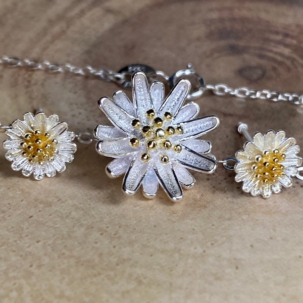 Solid 925 Sterling Silver Jewellery Set Necklace Chain pendant and Earrings Elegant Daisy Sunflower, ideal as gift or just for you