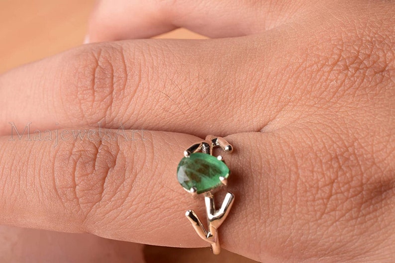 Peridot Ring* 925 Silver Ring* Statement Ring* Dainty Ring* Engagement Ring* Everyday Ring* Gift For Girls* Beautiful Ring* Valentine Gifts