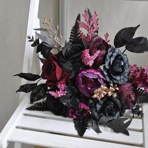 Black purple wedding bouquet, Gothic wedding black bouquet, Halloween wedding