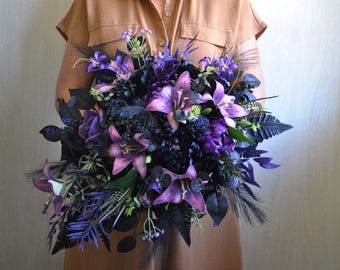 Black purple bridal bouquet, Gothic wedding cascading bouquet, Fall wedding