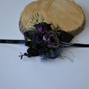 Purple black bouquet, Gothic wedding bouquet, Halloween wedding Corsage