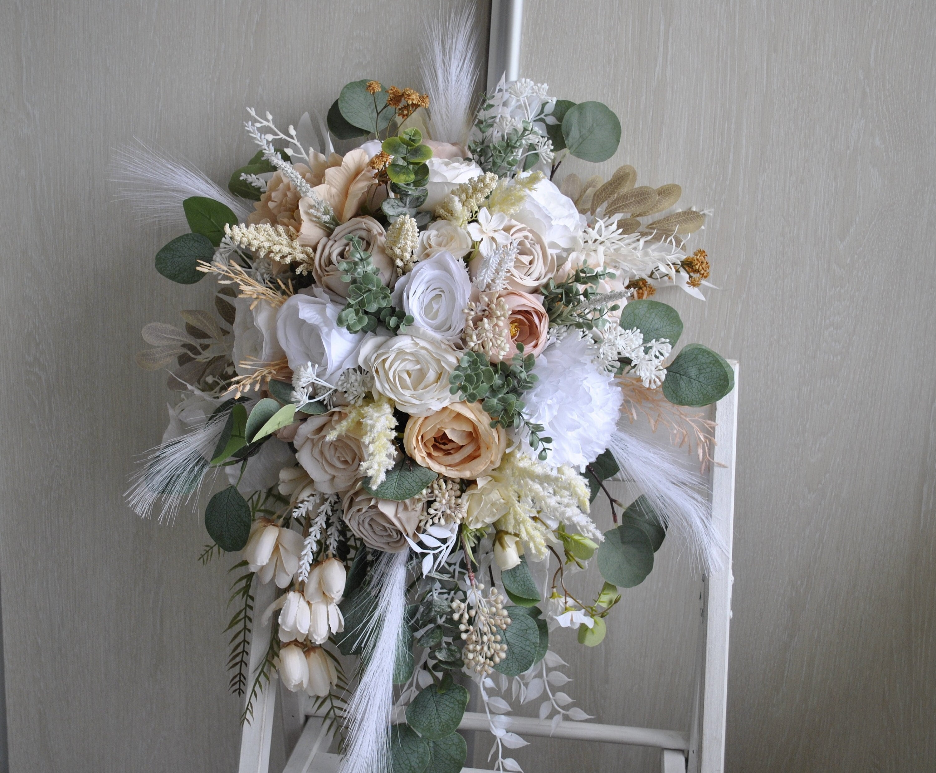 MISU A BARBE☆FLOWERS GATHERING CHARM BIG BEIGE creamy-beige-mum-flower-
