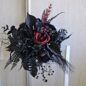 Black bridal bouquet, Gothic wedding bouquet, Burgundy bouquet