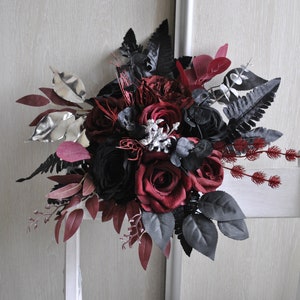 Burgund Silber Schwarzer Brautstrauß, Gothic Hochzeitsstrauß, Halloween Hochzeit