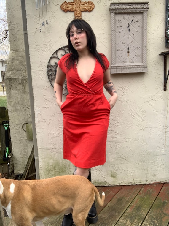 Vintage 60s/70s scalloped neckline red dress