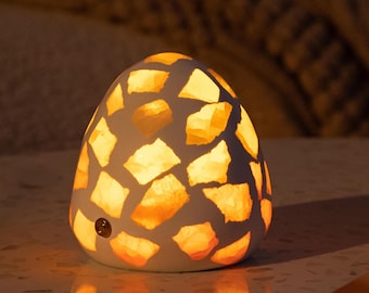 Cordless Selenite Crystal Lamp – Rechargeable Calming Night Light