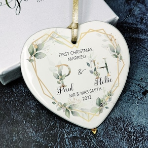 First Christmas Married Mr & Mrs | Christmas Tree Decoration Ornament | Ceramic Bauble Keepsake | Gift for New Couples Wife Husband Family