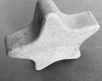 Medium concrete star - Custom design - Deco - Concrete - Interior design - Ornament