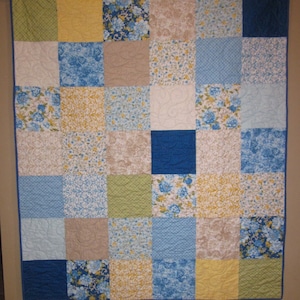 Blue Quilt/Patchwork Quilt/Quilted Blue Throw/Multi Throw