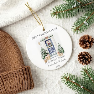 Primera Navidad juntos en el nuevo hogar / Adorno personalizado para parejas / Adorno de regalo para nueva casa 2025 DOOR 5