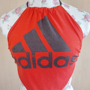 Upcycled red t-shirt bandeau bandana top, 90s Y2K backless halter top, festival top, streetwear halter top, red halter, 90s halter