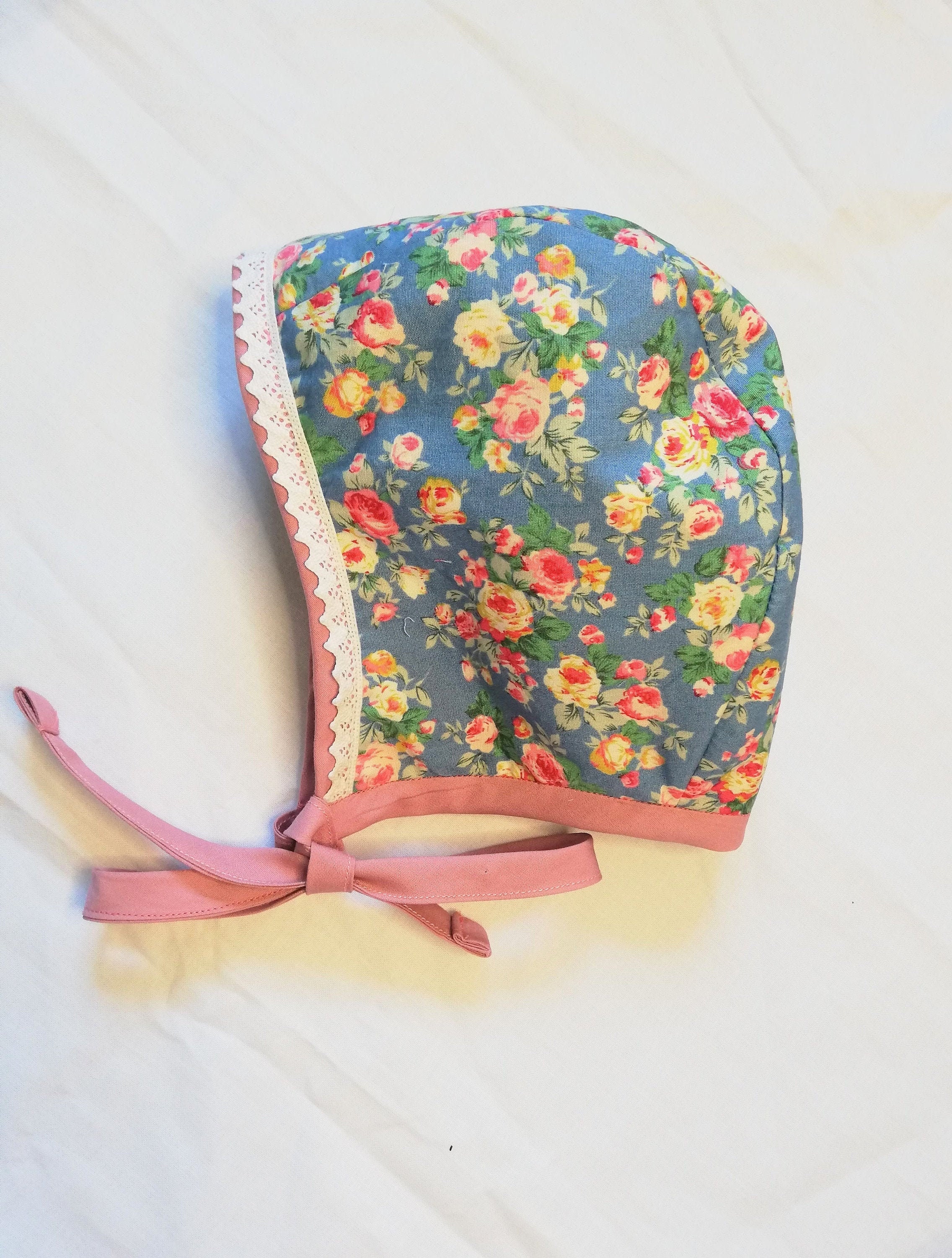 Babyhug 100% Cotton Bonnet Bonnet Caps Cats & Floral Print Pack of 2 - Multicolour