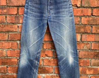 W29x32 warehouse redline distressed denime