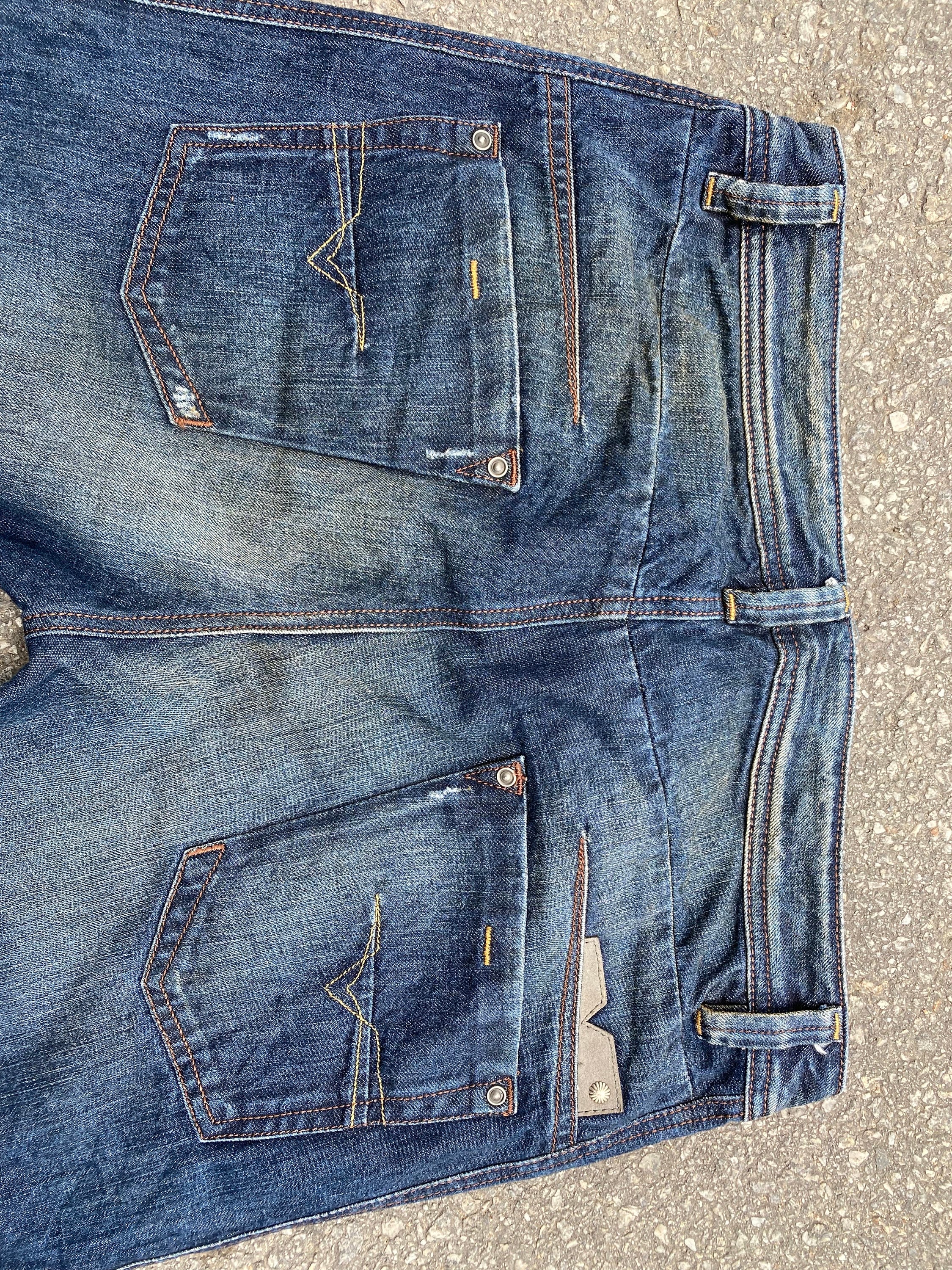 Jean Homme DIESEL Darron - Coupe Slim Conique - Taille W33 L32 - Occasion Très Bon état (8/10)