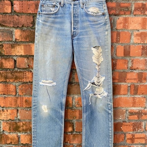 W29x29 Vintage levi&#39;s 501 distressed made in USA cut off