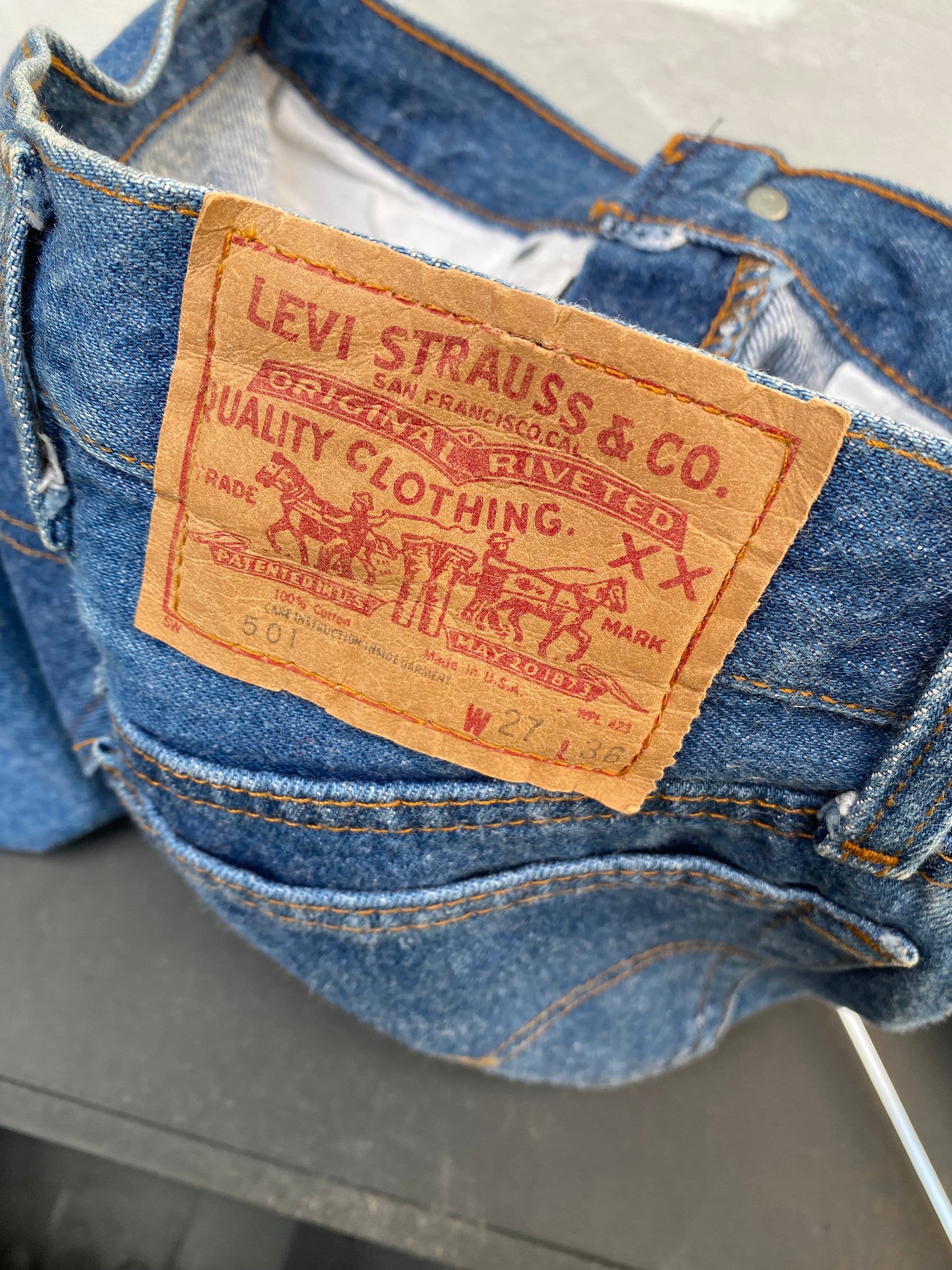 Size 25x31 Vintage Levi's 501 Made in USA - Etsy