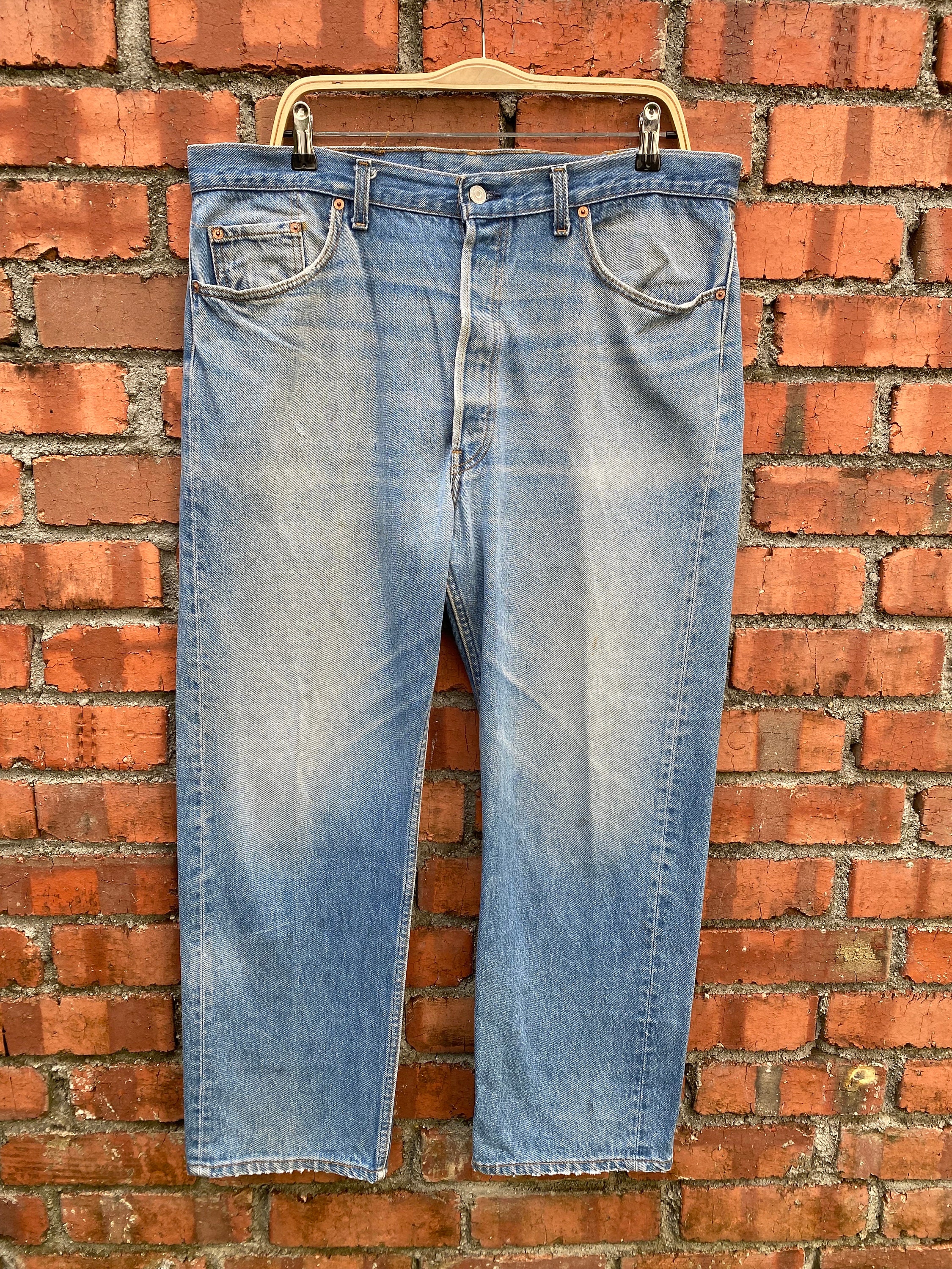 Size 39x27.5 Vintage Levi