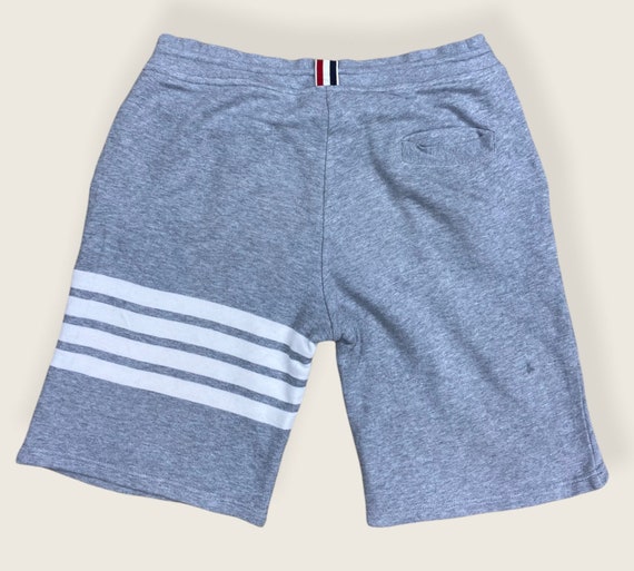 Thom Browne｜SHORTS (CLASSIC SWEAT SHORTS WITH ENGINEERE Classic Loopback 4 Bar Sweatshorts | Thom Browne