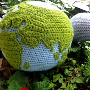 PATTERN ONLY Planet Earth Globe and Moon Amigurumi crochet