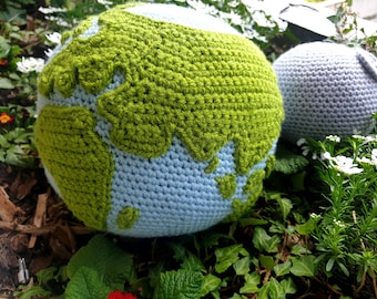 PATTERN ONLY Planet Earth Globe and Moon Amigurumi crochet