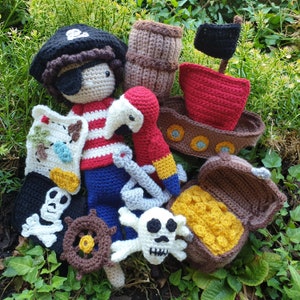 MODÈLE SEULEMENT Pirate Set Collection crochet Amigurumi Ancre Drapeau Perroquet Rhum Baril Navire Crâne Volant Trésor Coffre CARTE
