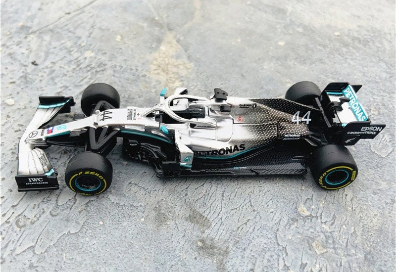 Mercedes F1 19 W10 Modele De Voiture Lewis Hamilton Valtteri Etsy