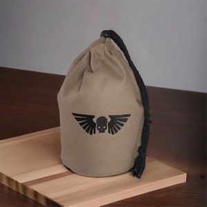 Garde-Armee Große hellbraune stehende Würfeltasche - gesticktes Symbol