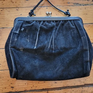 Vintage Clasp Closure Purse Black image 2