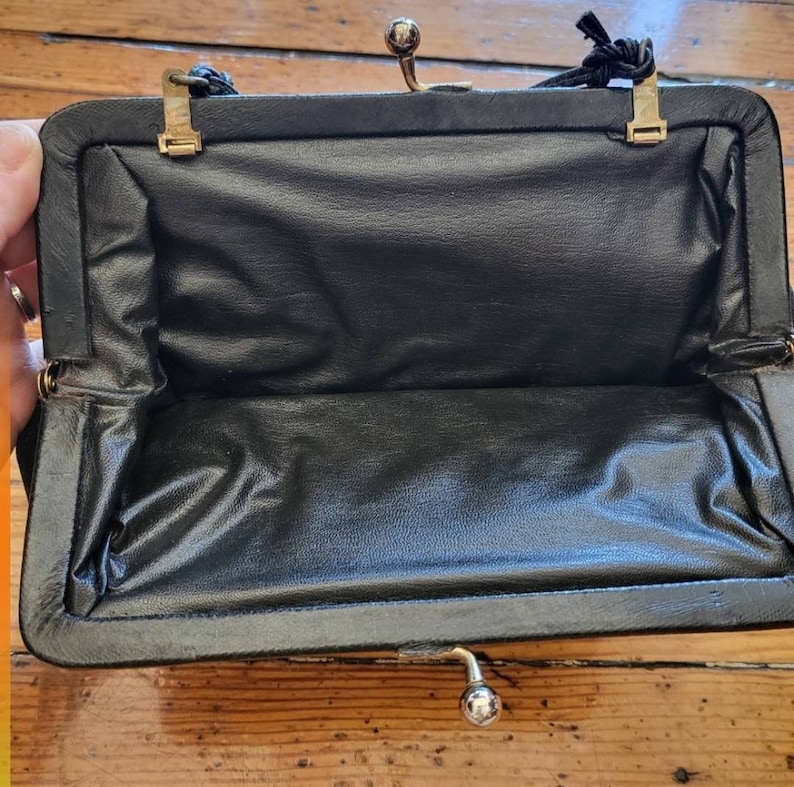 Vintage Clasp Closure Purse Black image 3