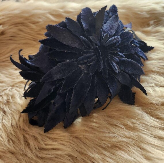 1950s Vintage Velvet Floral Fascinator Hat Navy Blue - Etsy display picture 1