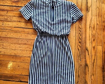 J.B. Wright Ltd. Petites Vintage Vertical Stripe Quarter Zip Midi Dress Size 7/8