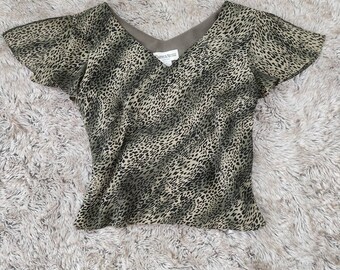 Danny & Nicole New York Vintage Animal Print Flutter Sleeve Top Size 12