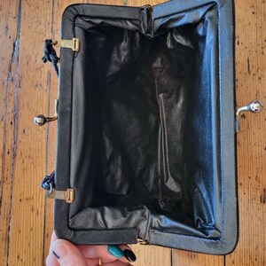 Vintage Clasp Closure Purse Black image 4