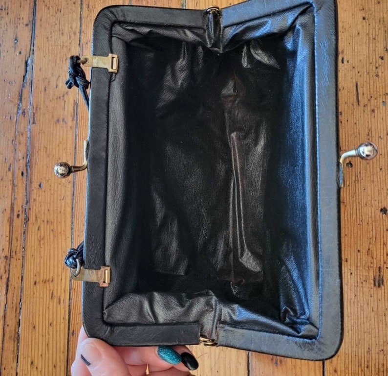 Vintage Clasp Closure Purse Black image 4