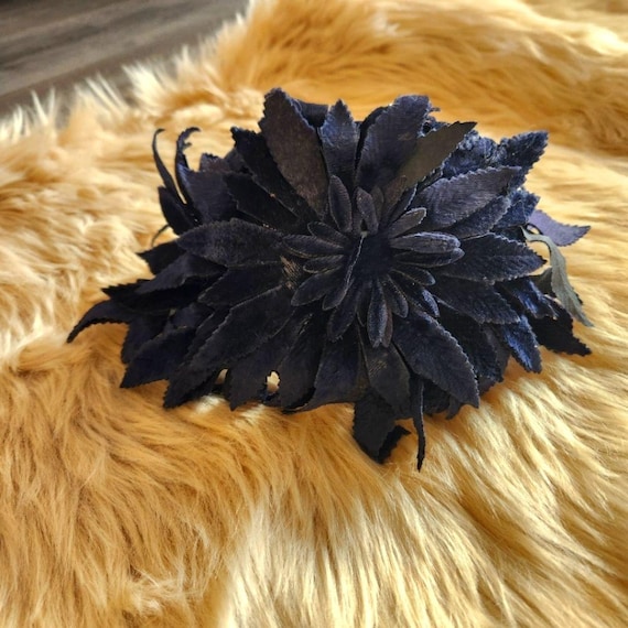 1950s Vintage Velvet Floral Fascinator Hat Navy Blue - Etsy display picture 2