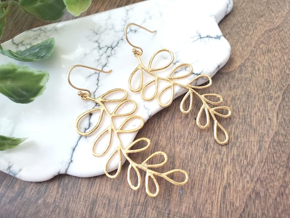 Botanical Leaf Earrings in Matte Gold