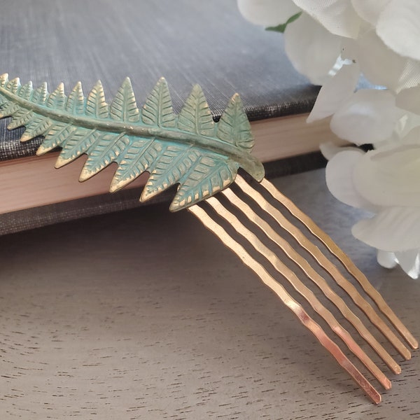 Fern Leaf Hair Comb in Green Patina Finish, Woodland Hair Accessories Gift for Her