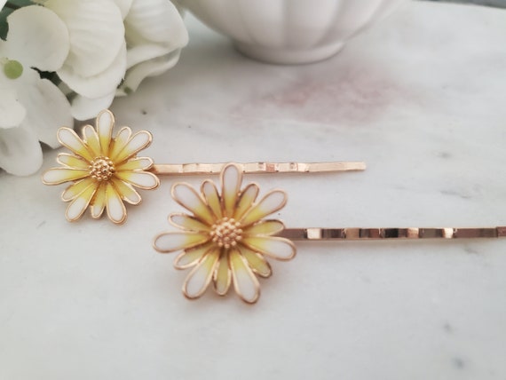 Enamel Daisy Hair Pin Set in Gold - Etsy display picture 3