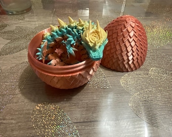 Überraschungsdrachenei