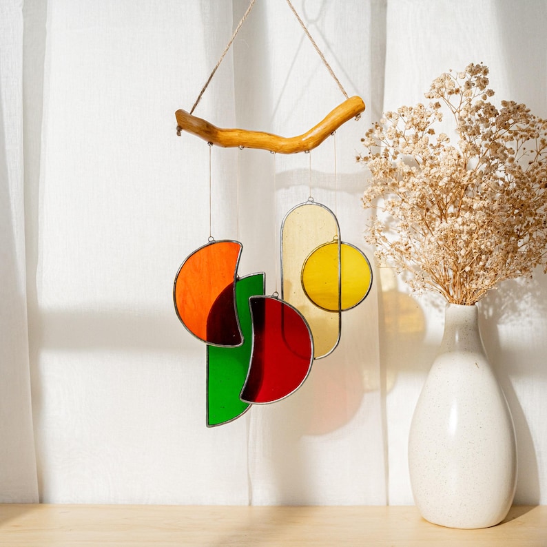 Boho fönsterklocka i målat glas – Handgjord solfångare och vindklockadekoration F88 bild 6